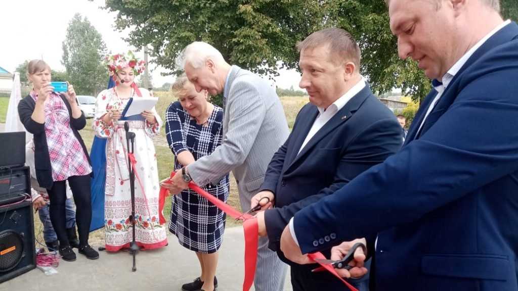 В Выгоничском районе открыли обновленный Красносельский Дом культуры 