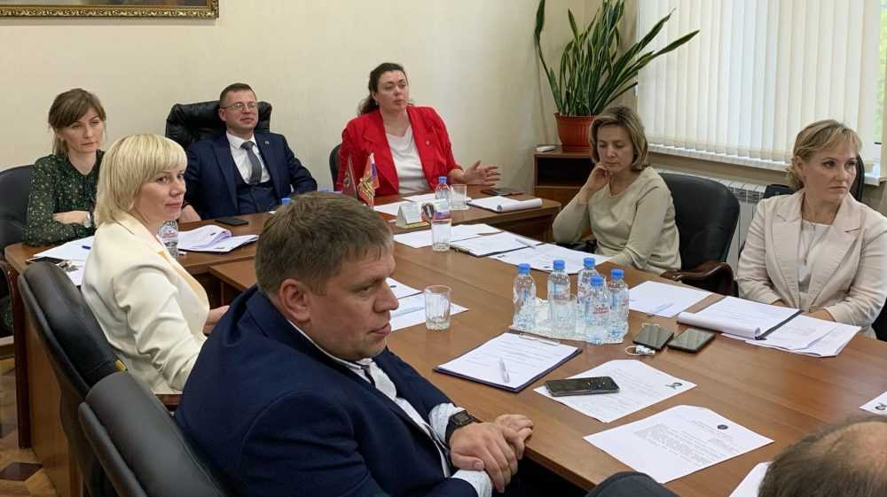 Адвокатская палата Брянской области пополнилась пятью адвокатами