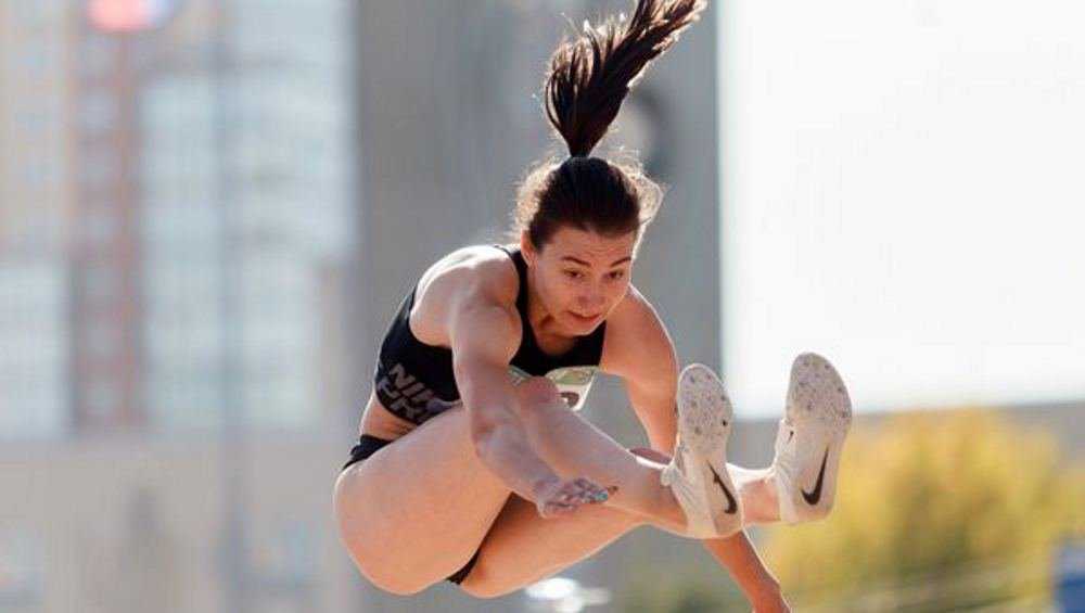 Брянская прыгунья выиграла две золотые медали на Универсиаде