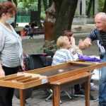Пожилым брянцам устроили праздник в парке Толстого