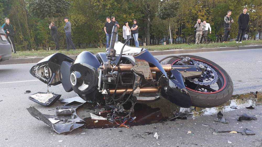 В Брянске из-за огромной скорости погиб 25-летний мотоциклист