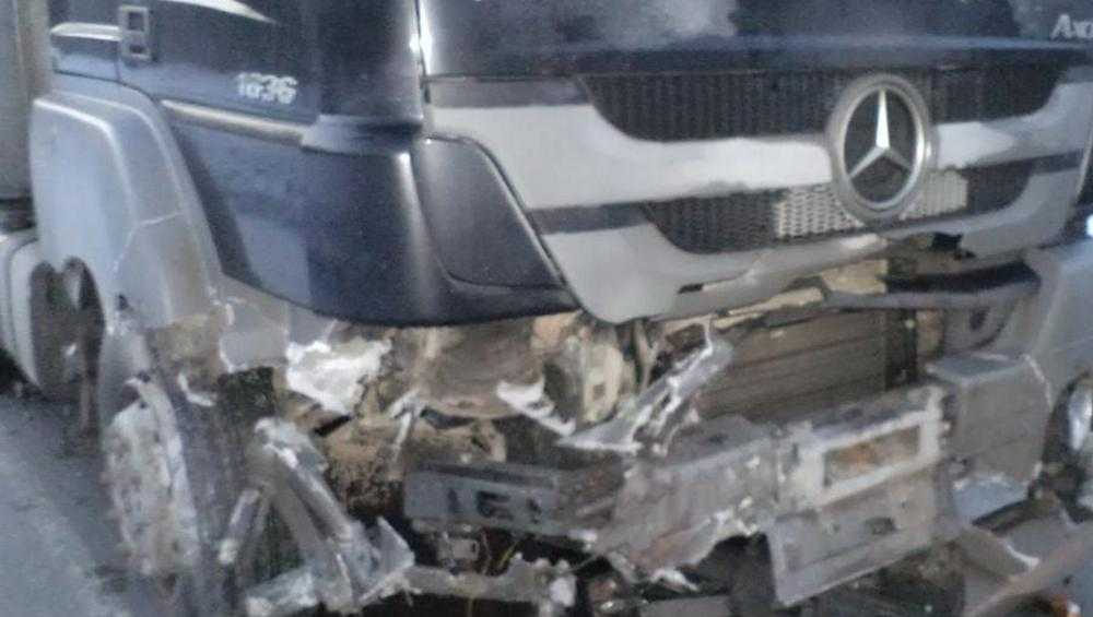 В столкновении с фурой брянский автолюбитель сломал ребра