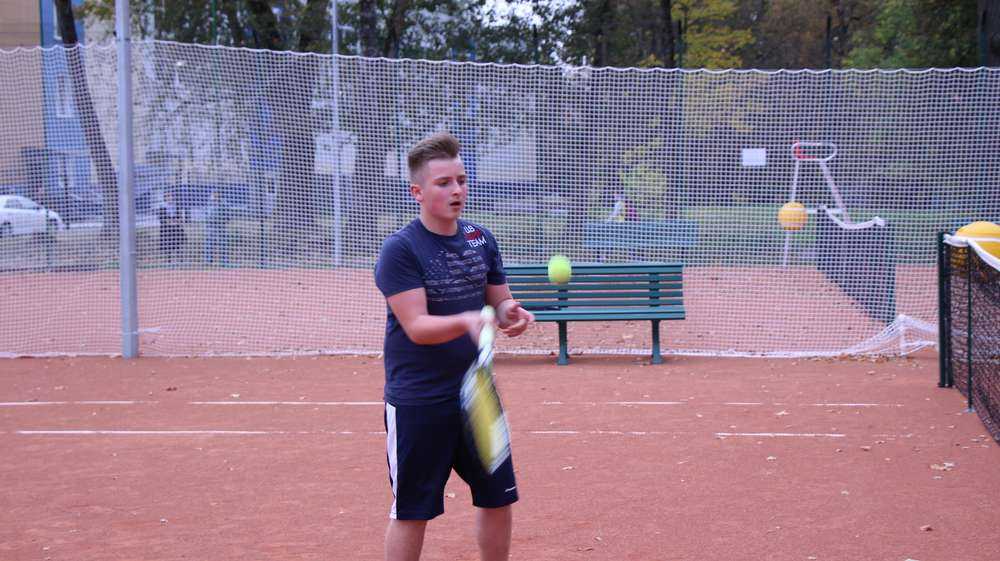 Для брянских детей теннисный центр стал школой дисциплины и воли