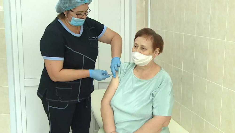 В Брянской области от гриппа вакцинировались почти 27 тысяч жителей
