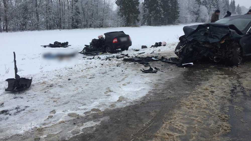 Смертельную аварию под Трубчевском устроила автомобилистка на «Ягуаре»