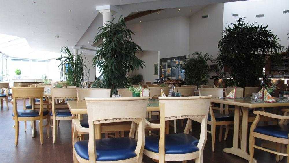 В Брянской области из-за коронавируса вновь ограничили работу ресторанов и кафе