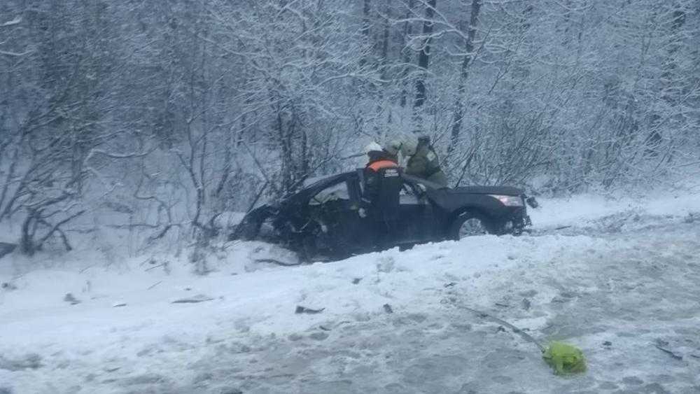 Два человека погибли в ДТП с тремя автомобилями под Брянском