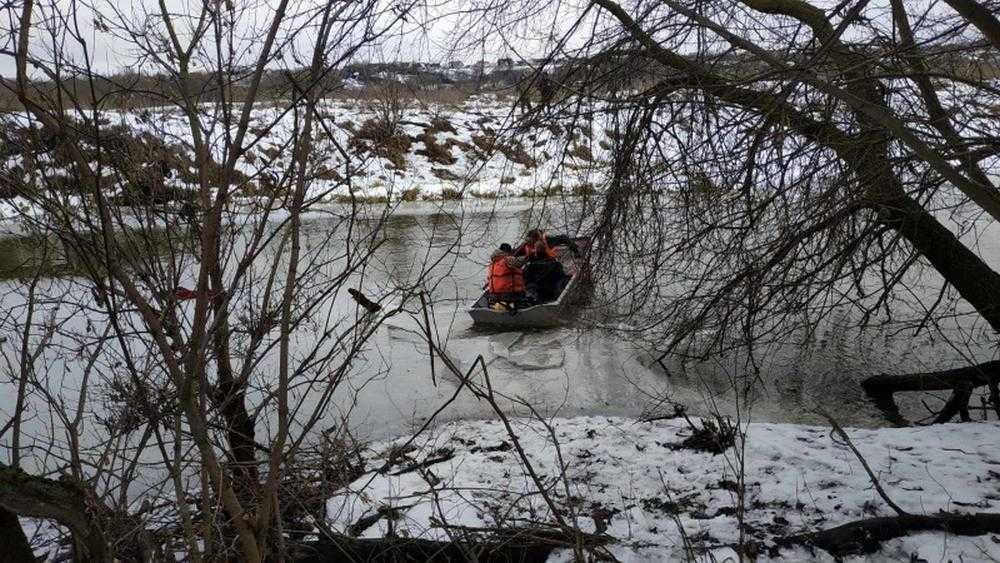 В Брянской области утонул провалившийся под лед мужчина
