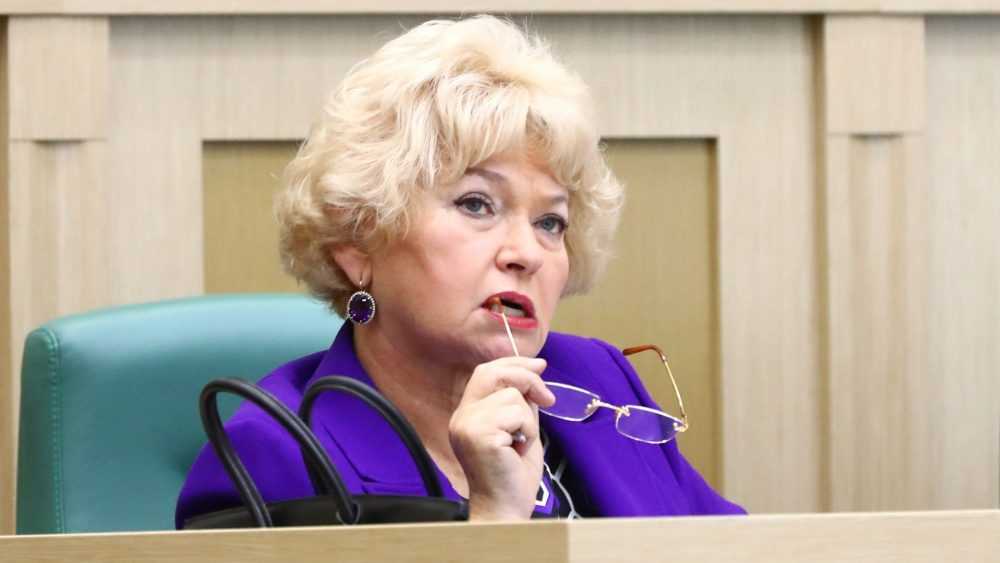 Бывший брянский сенатор Нарусова выступила против запрета «антидетской» агитации