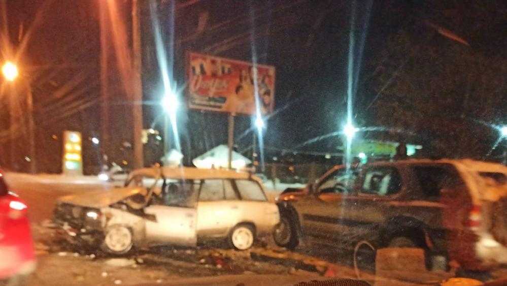 В Брянске возле микрорайона «Речной» в ДТП разбились 2 автомобиля