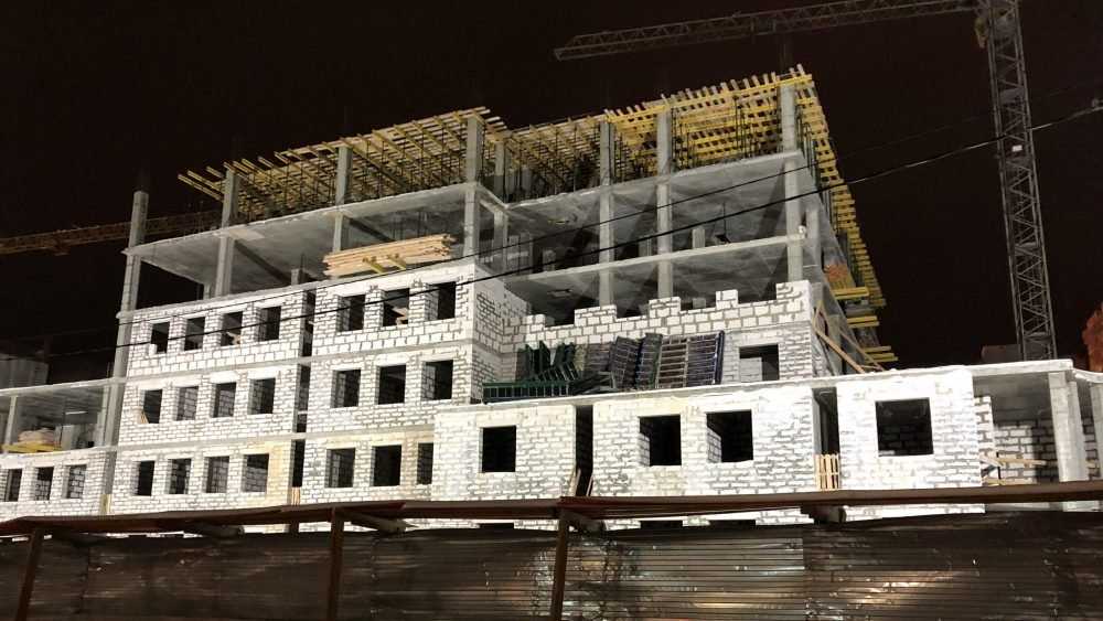 Новое здание УМВД в Брянске подросло 6 этажом