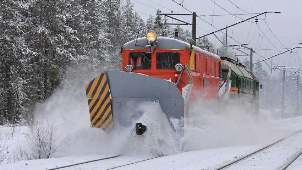 Более 1,6 тыс. км путей очищено от снега в Брянском регионе МЖД с 12 по 14 февраля