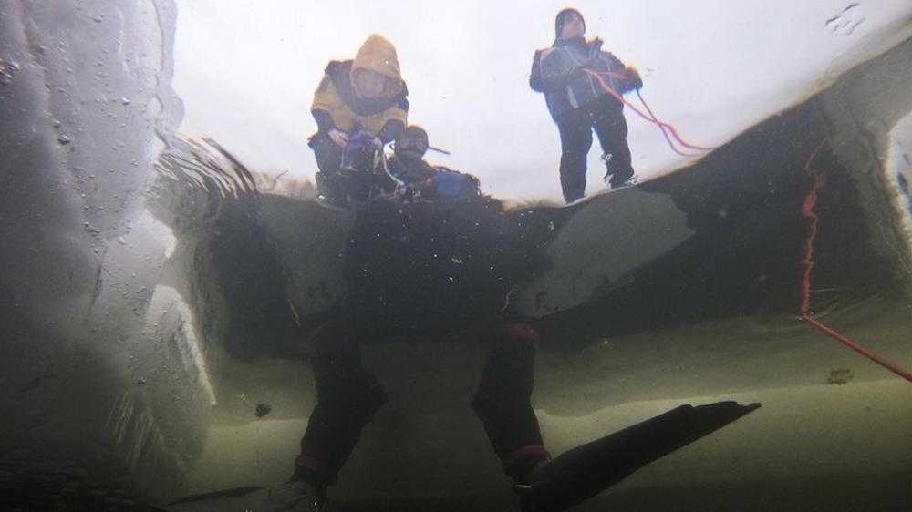 Брянские ныряльщики установили рекорд пребывания подо льдом