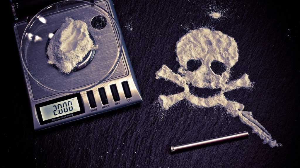 В Почепе мужчину отправили под суд за покупку синтетического наркотика в интернете