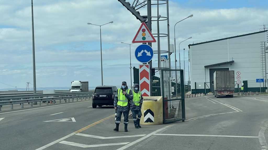 Брянских водителей предупредили о возможных пробках на Крымском мосту