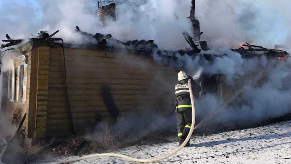 В Погарском районе в сгоревшем доме погибла 47-летняя женщина