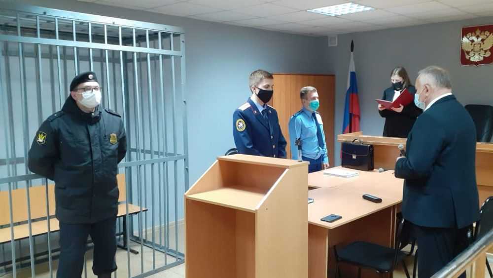 В Брянске суд арестовал за мошенничество главаря группы патологоанатомов