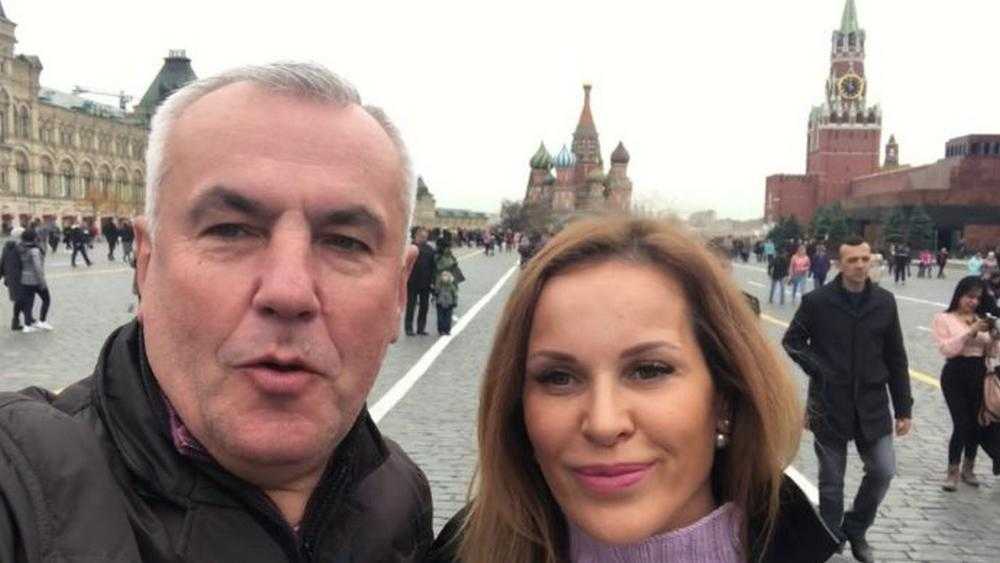 В Брянске блогер Коломейцев сообщил о разводе с Дураченко и сжег свадебные фото