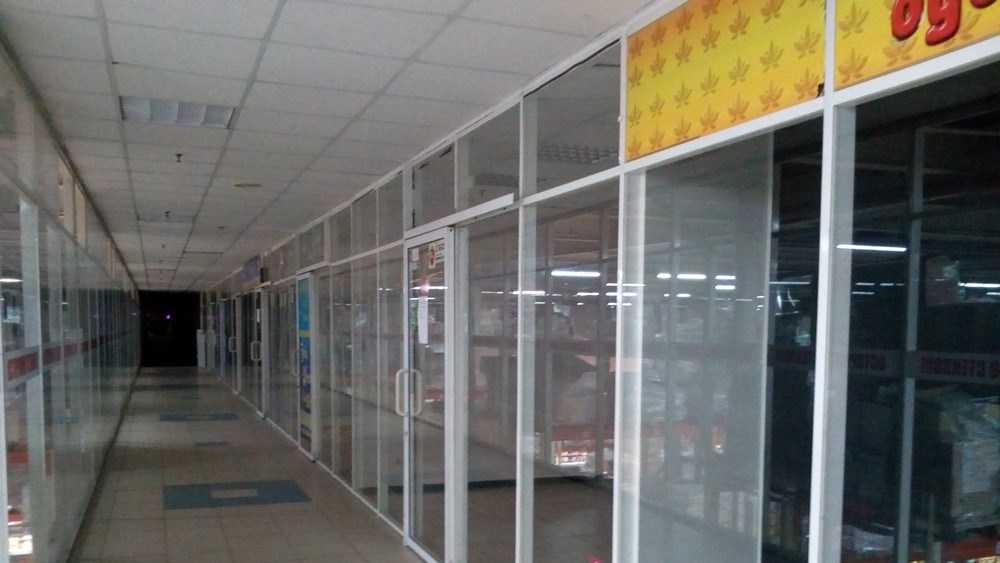 В Брянске начали ремонт второго этажа гипермаркета «Линия»