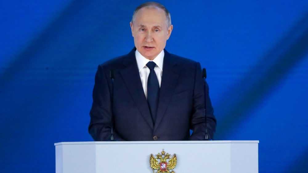 «Крутятся всякие мелкие Табаки»: Путин предостерег от приближения к «красной черте»