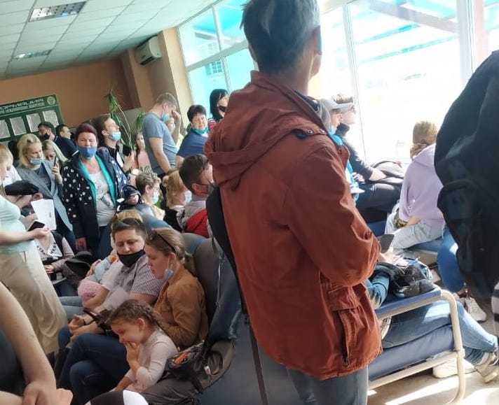 Жители Брянска пожаловались на антисанитарную обстановку в аэропорту