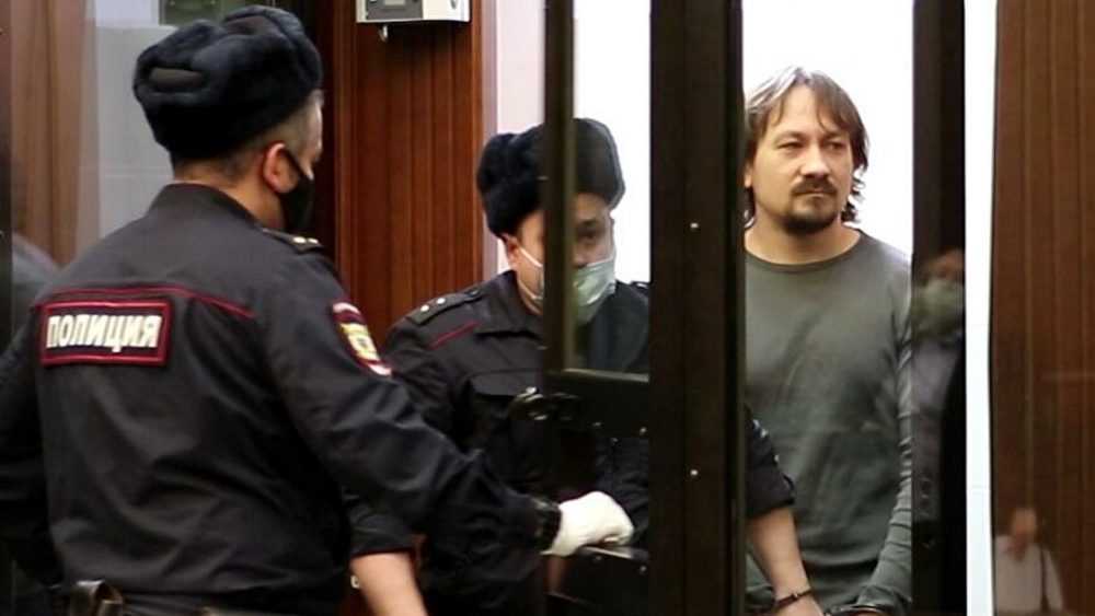 В Москве полицейских осудили за подброс наркотиков журналисту Голунову