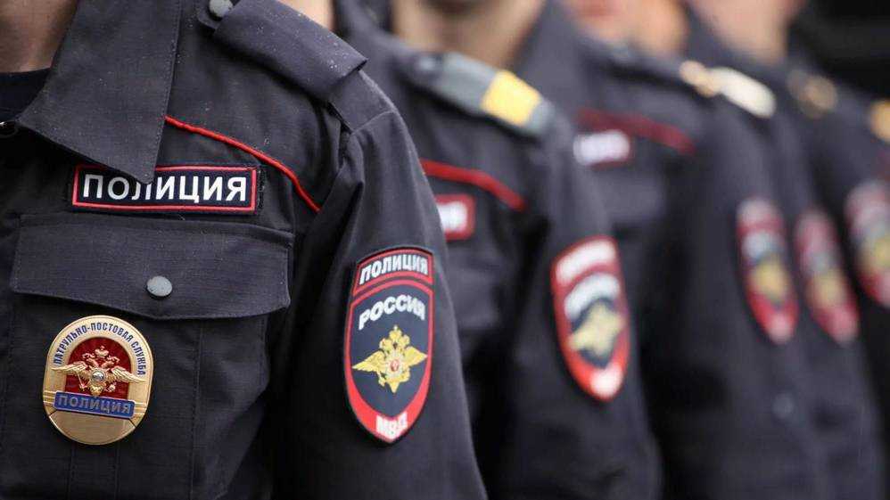 Жителей Брянской области пригласили в транспортную полицию на зарплату в 40 тысяч рублей