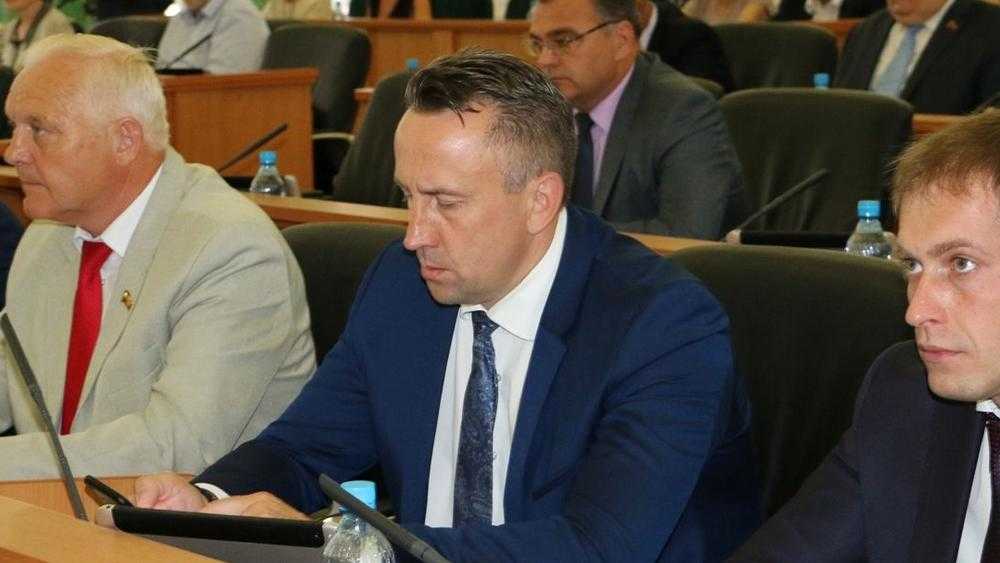Директор ГУП «Брянскфармация» Михаил Иванов получил в 2020 году 2,4 млн рублей