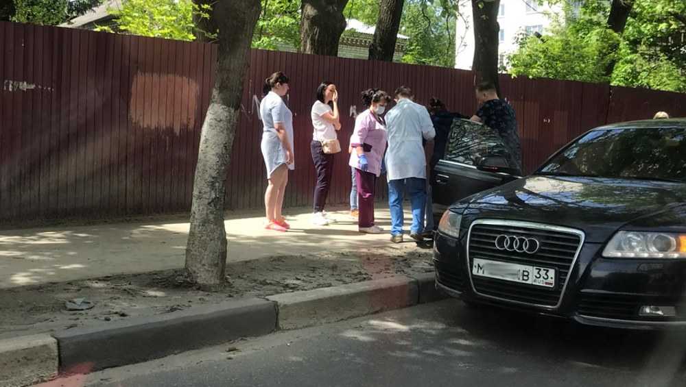 В Брянске возле площади Партизан автомобилист сбил пешехода