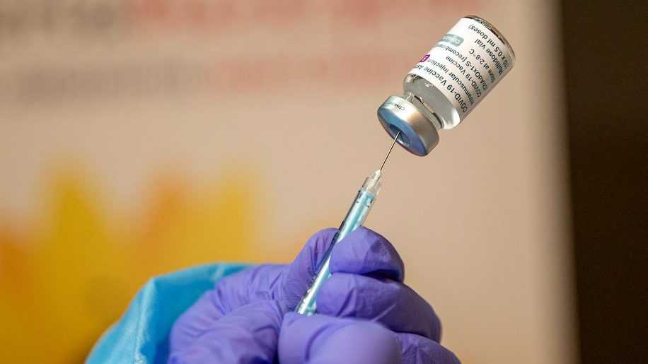 В России будут выпускать англо-шведскую вакцину AstraZeneca