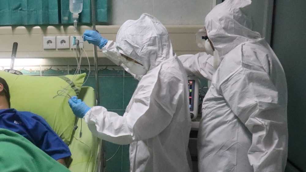 В Брянске из-за коронавируса в больницах на ИВЛ попал 81 человек