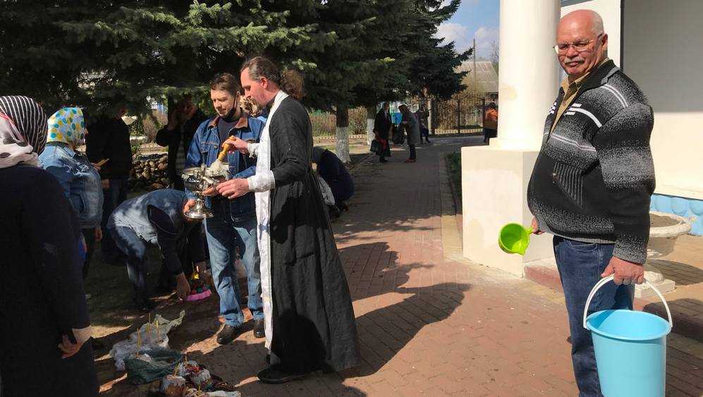 В Брянской области полицейские напомнили правила поведения во время празднования Пасхи