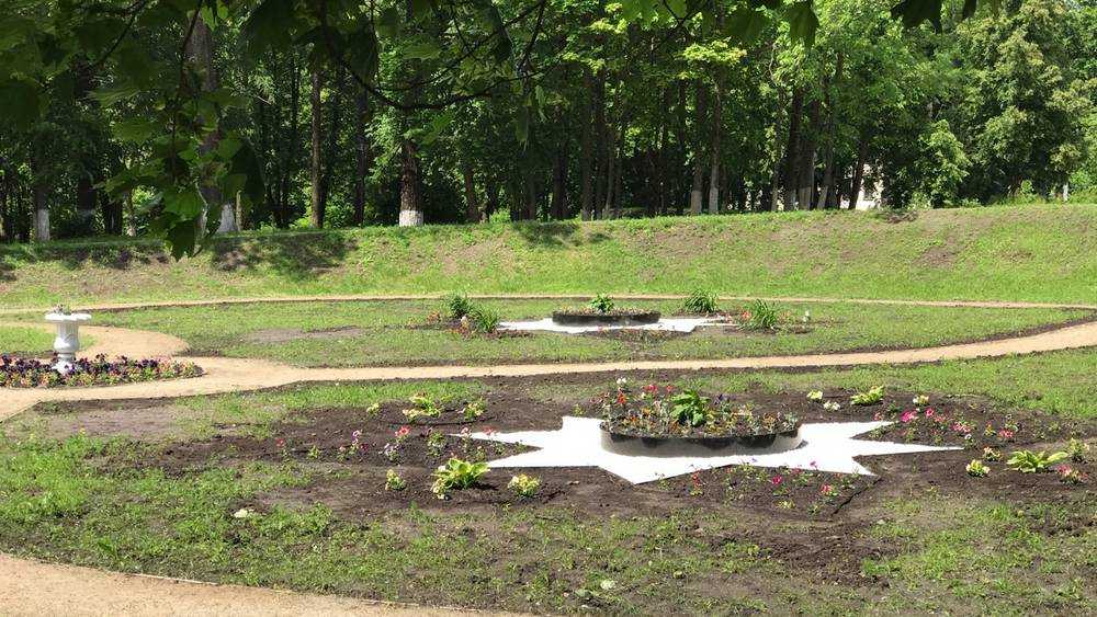 Парк усадьбы Михаила Романова в Локте преобразился до неузнаваемости