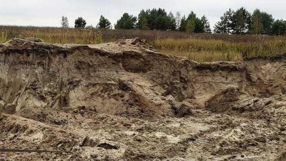 В Брянске департаменту природных ресурсов указали на незаконную добычу песка