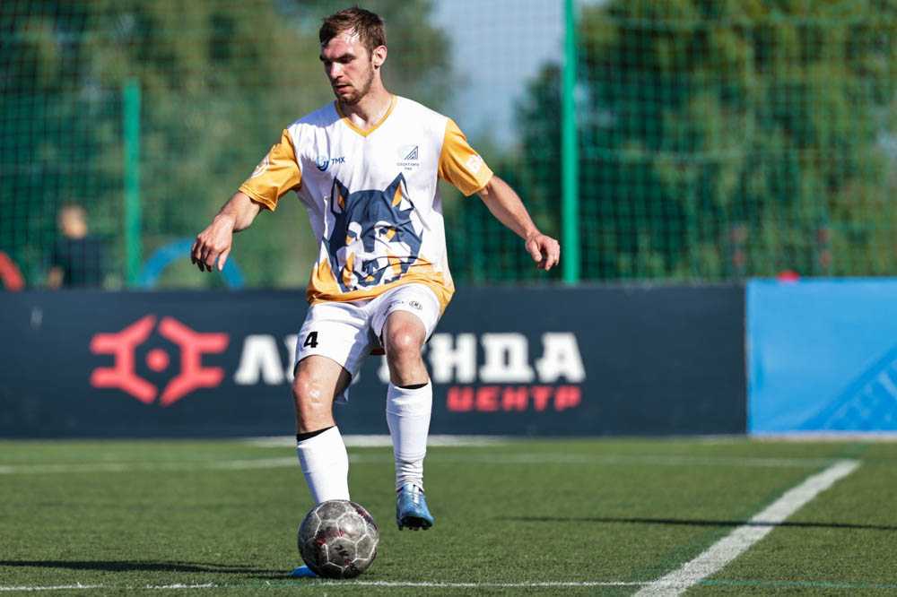 Футбольная команда БМЗ выиграла кубок корпоративной лиги в Сочи