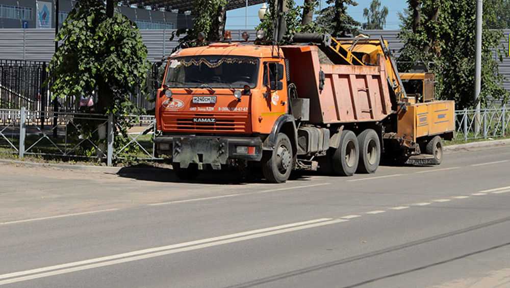 С начала июня с улиц Брянска вывезли 6 400 тонн песка и грязи