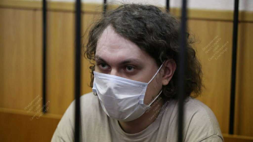 Суд арестовал блогера Хованского по делу об оправдании терроризма