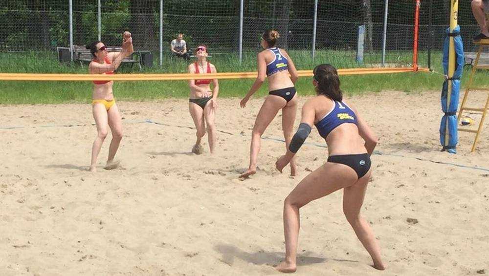 В Брянске прошел первый этап чемпионата ЦФО по пляжному волейболу