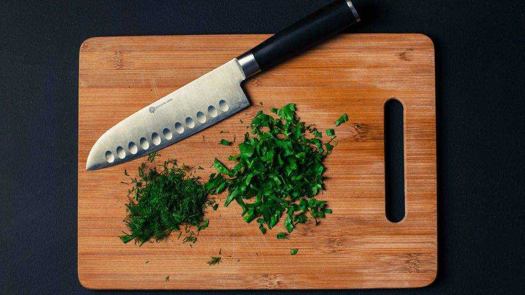 Какие специальные ножи нужно иметь на кухне?