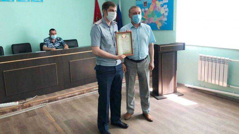 Глава Фокинского района наградил медицинских работников исправительной колонии №2