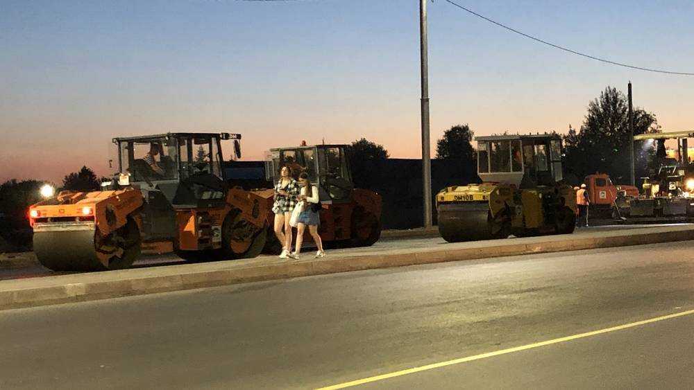 В Брянске девушки освоили азы дорожного дела по пути в «Аэропарк»
