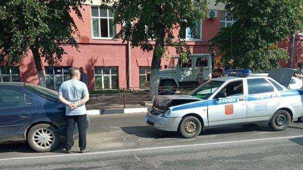 В Брянской области полицейские попали в аварию