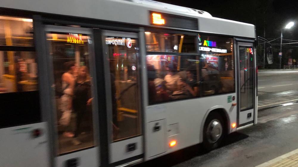 В Брянске значительно прибавилось число пассажиров вечерних автобусов