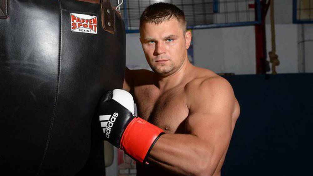 Находящегося в беспомощном состоянии боксера Бойцова перевезли из Германии в Орел