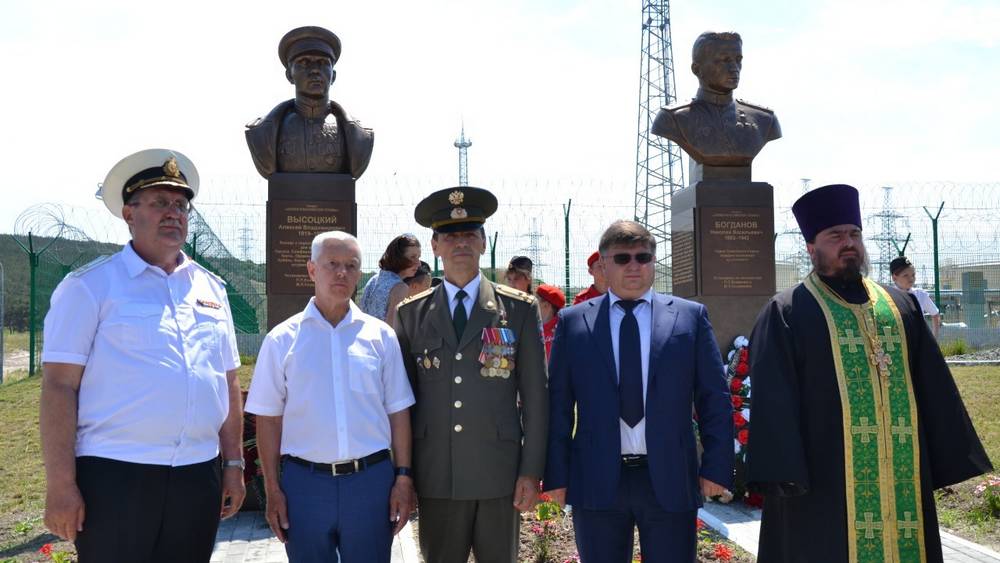 В Москве оценили решение главы Брянска установить бюст Героя Советского Союза