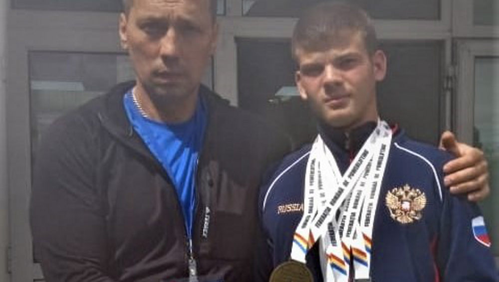 Брянский атлет Кирилл Шумских стал чемпионом мира по пауэрлифтингу