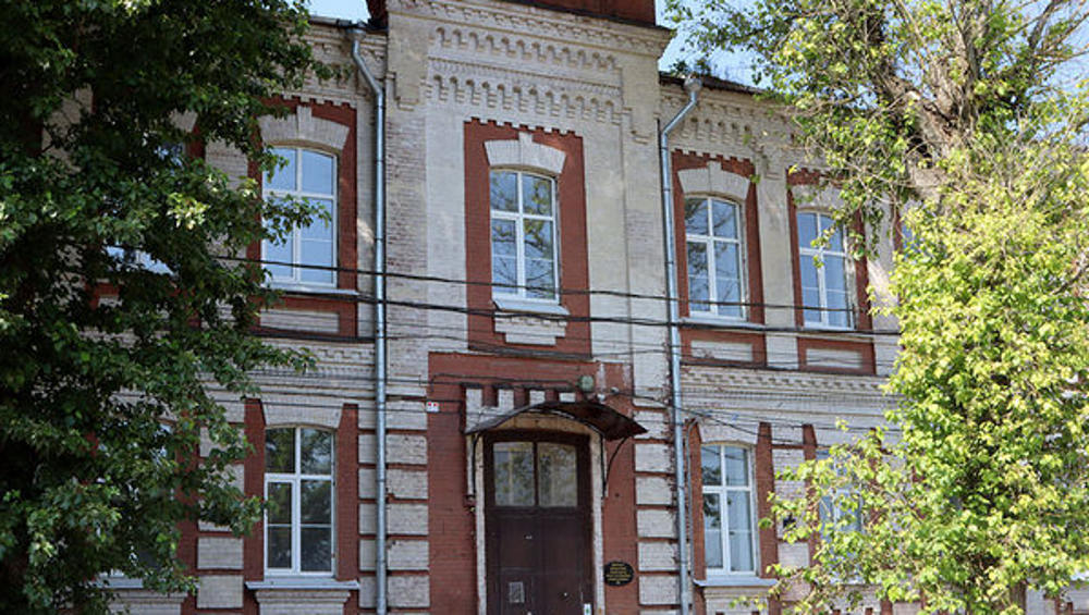 В Брянске суд рассмотрит дело о переселении музыкальной школы Чайковского