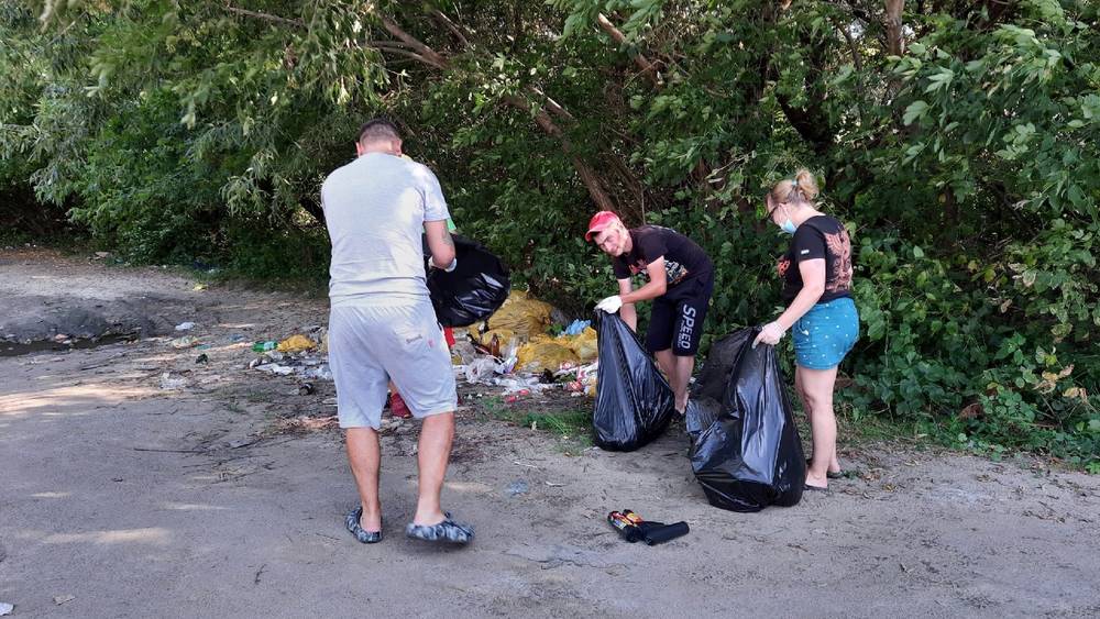 В Брянске «Чистая планета» потребовала деньги за вывоз мусора с берега Орлика