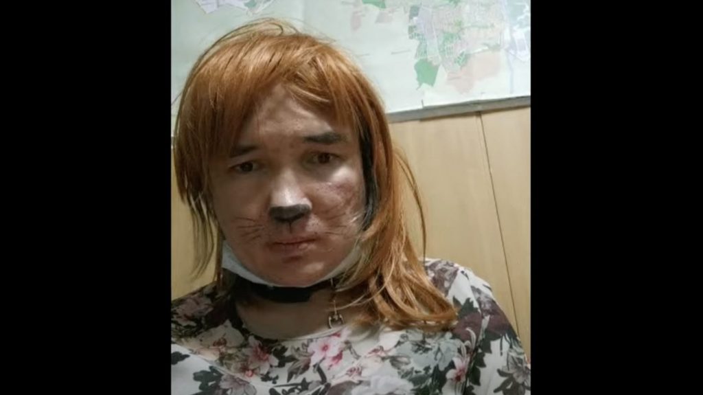В Брянске после скандала в кафе «девушка-кошка» призналась в употреблении наркотиков