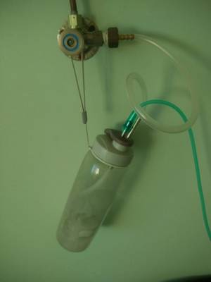 Брянские врачи объяснили использование бутылок при кислородном лечении COVID-19